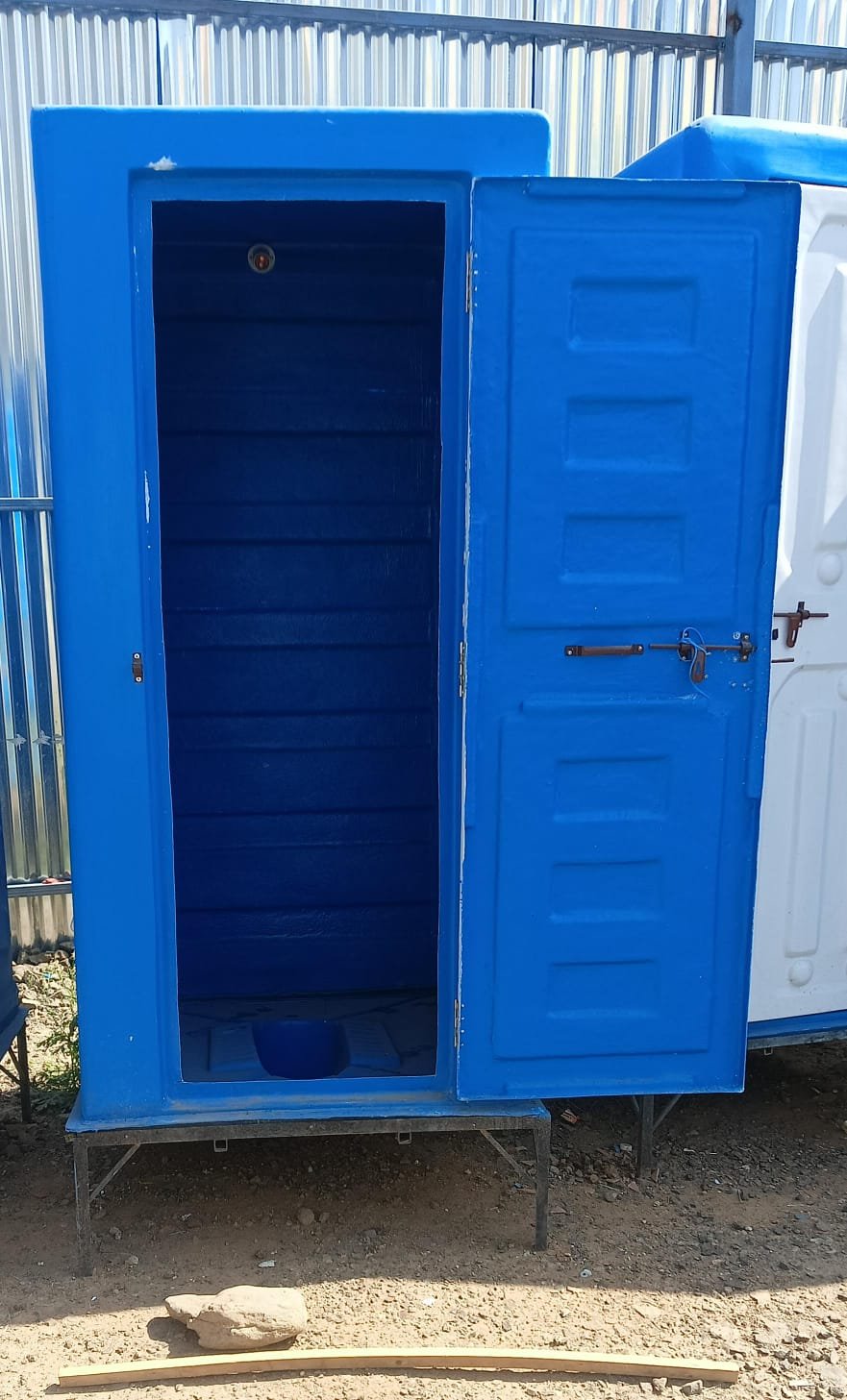 FRP Portable Toilet 21